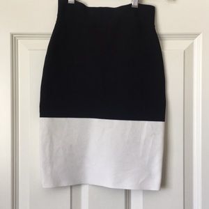 BCBG Black And White Pencil Skirt Size XXS